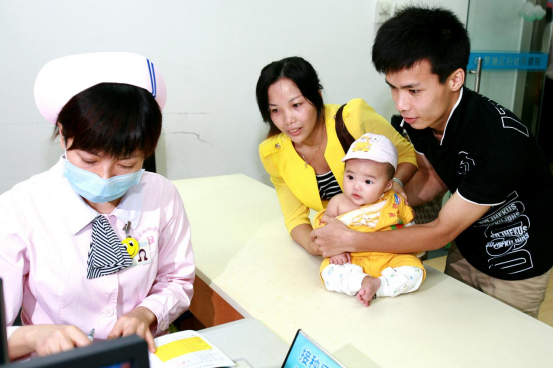 社区医疗服务再上“新台阶” 深圳已组建3528个家庭医生服务团队